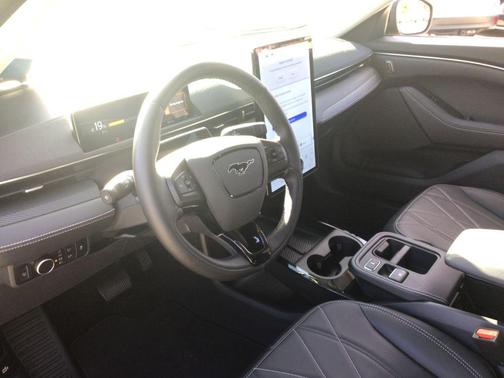 Shadow Black 2025 Ford Mustang Mach-E Select