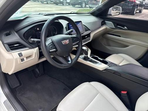 2022 Cadillac CT4 Luxury