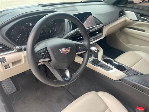 2022 Cadillac CT4 Luxury