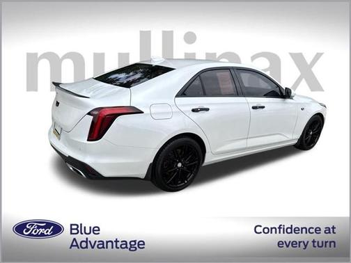2022 Cadillac CT4 Luxury