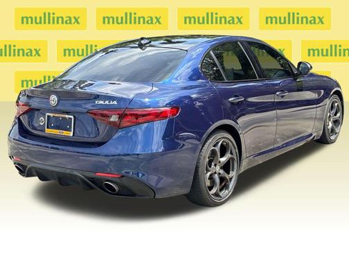 Montecarlo Blue Metallic 2018 Alfa Romeo Giulia Ti Sport