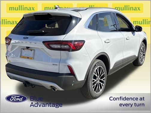 2025 Ford Escape PHEV SE