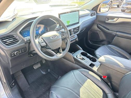 2025 Ford Escape PHEV SE
