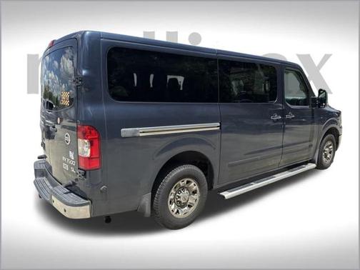 2015 Nissan NV Passenger NV3500 HD SL V8
