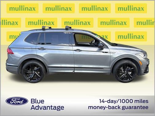 2023 Volkswagen Tiguan 2.0T SE R-Line Black