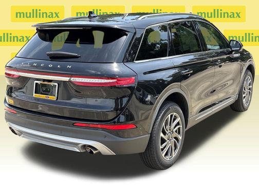 Infinite Black 2020 Lincoln Corsair Standard