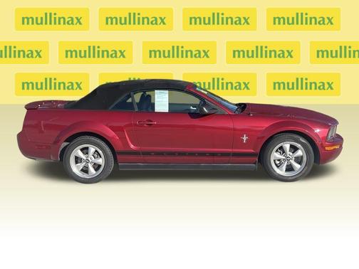2007 Ford Mustang Deluxe
