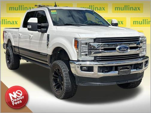 White 2019 Ford F-250 Lariat