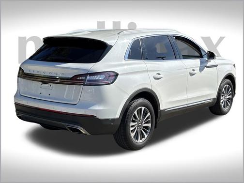 2022 Lincoln Nautilus Standard