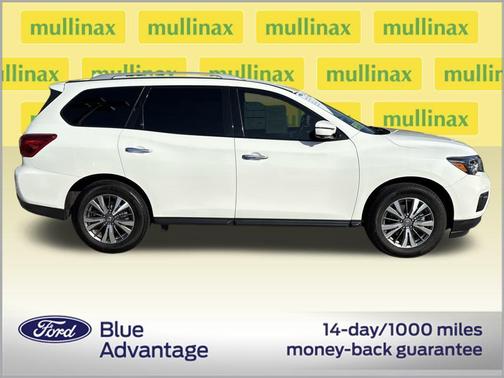 2020 Nissan Pathfinder SL 2WD