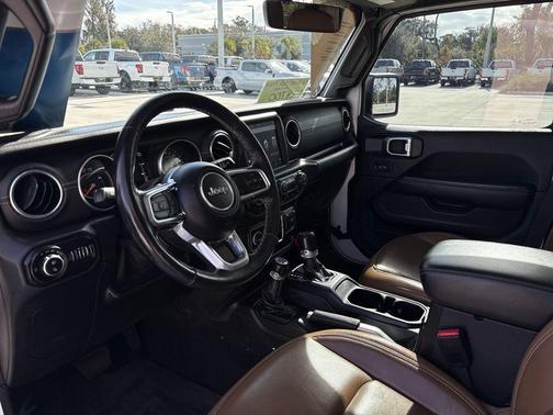 2021 Jeep Gladiator Overland