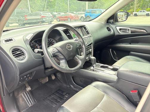 Scarlet Ember Tintcoat 2020 Nissan Pathfinder SL 2WD