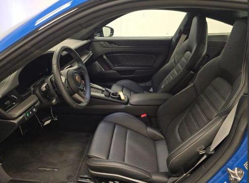 2025 Porsche 911 Carrera GTS