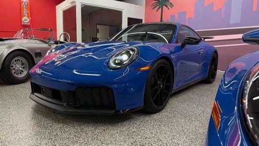 2025 Porsche 911 Carrera GTS