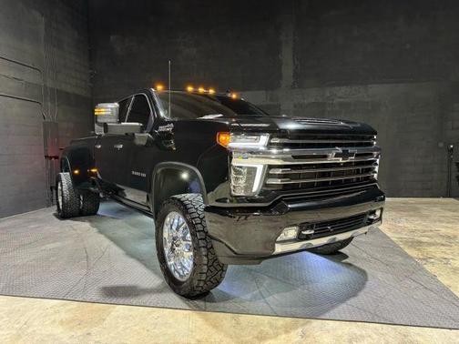 2022 Chevrolet Silverado 3500 High Country
