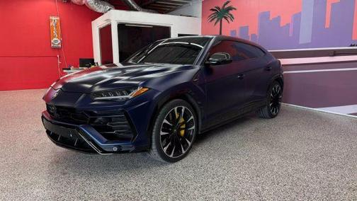 2022 Lamborghini Urus 