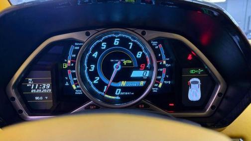 2015 Lamborghini Aventador LP700-4
