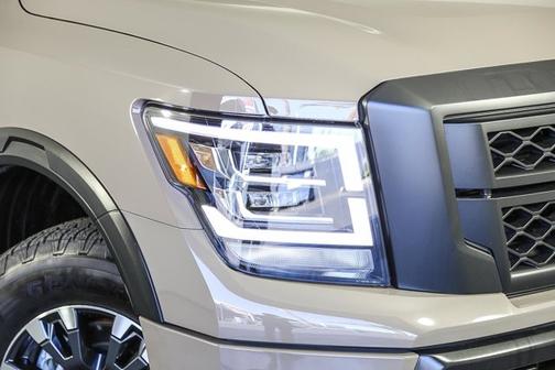 2024 Nissan Titan PRO-4X