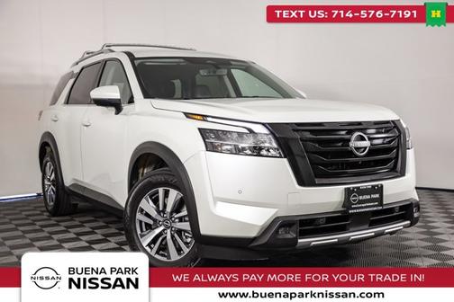 2023 Nissan Pathfinder SL