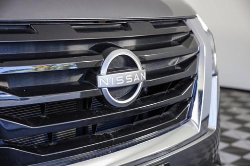 2023 Nissan Pathfinder S