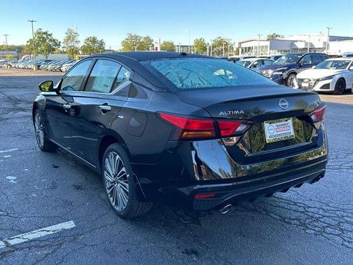 2025 Nissan Altima SL