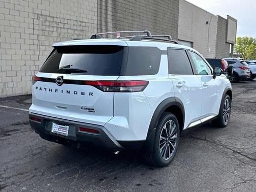 Everest White P 2026 Nissan Pathfinder Platinum
