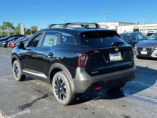 Super Black 2026 Nissan Kicks SV