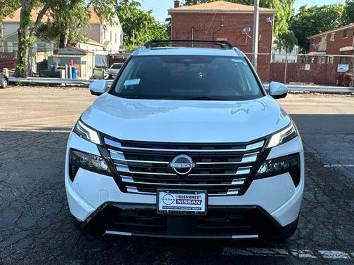 Pearl 2026 Nissan Rogue Platinum