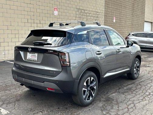 Gun Metallic 2026 Nissan Kicks SV