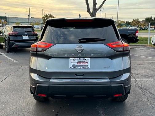 2025 Nissan Rogue SV