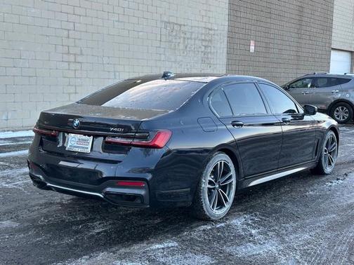 2021 BMW 740 i xDrive