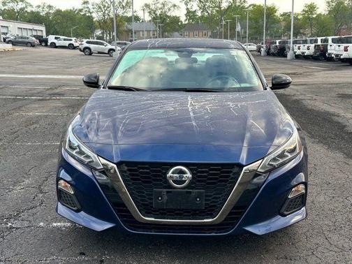 Deep Blue Pearl 2021 Nissan Altima 2.5 SR