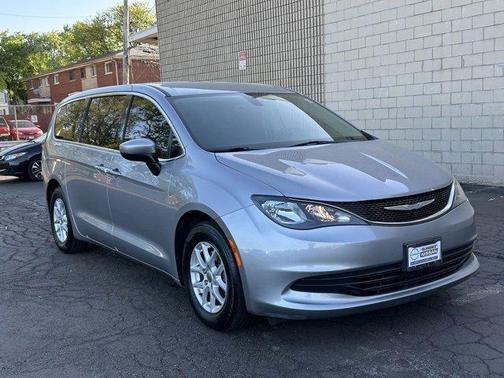 2017 Chrysler Pacifica Touring
