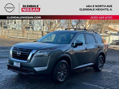 2025 Nissan Pathfinder SV