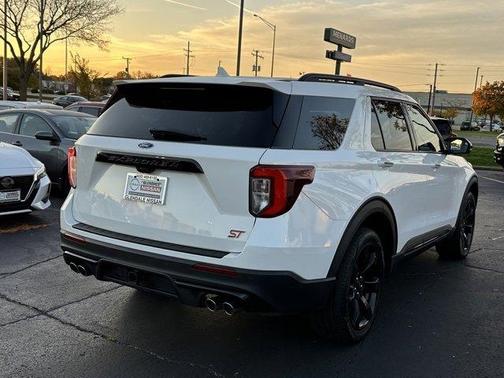 2022 Ford Explorer ST