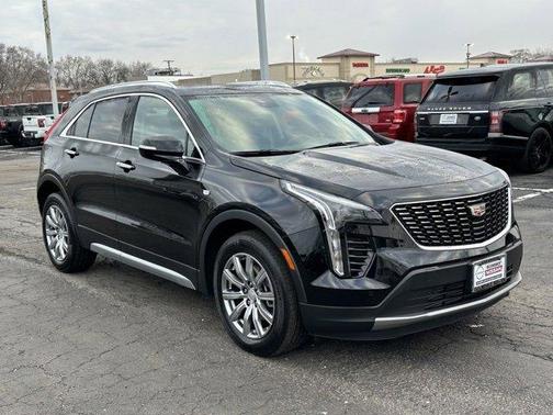 2023 Cadillac XT4 Premium Luxury