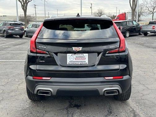 2023 Cadillac XT4 Premium Luxury