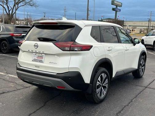 White 2023 Nissan Rogue SV