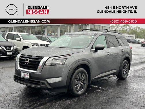 2022 Nissan Pathfinder SV
