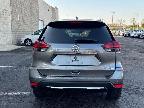 Gun Metallic 2019 Nissan Rogue SV