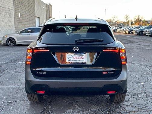 2026 Nissan Kicks SR