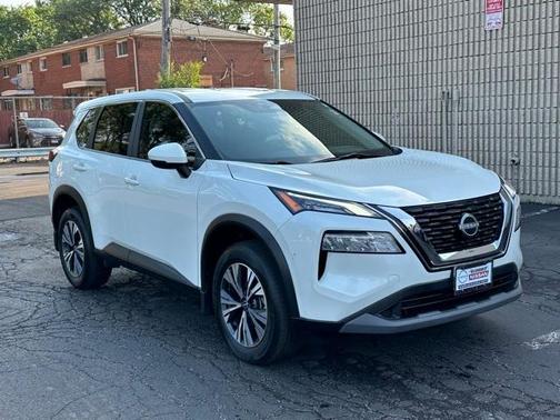 2022 Nissan Rogue SV