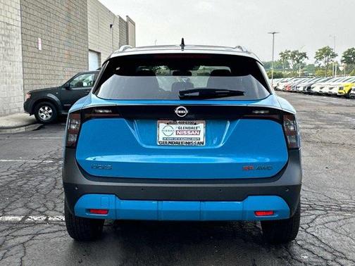 2025 Nissan Kicks SR
