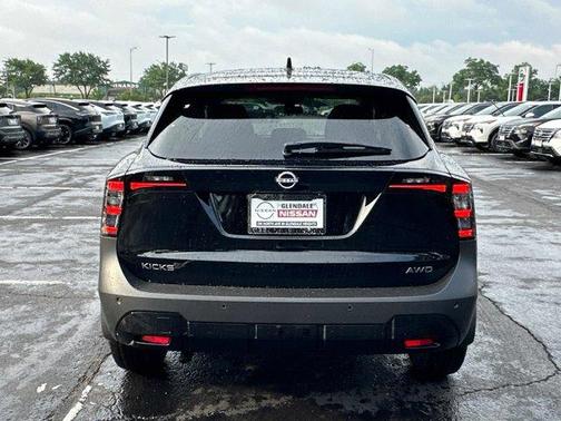 2025 Nissan Kicks SV