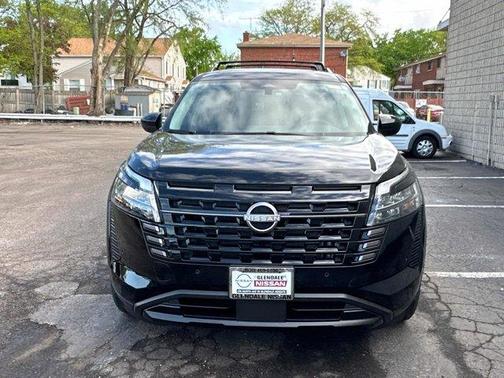 Black 2026 Nissan Pathfinder SV