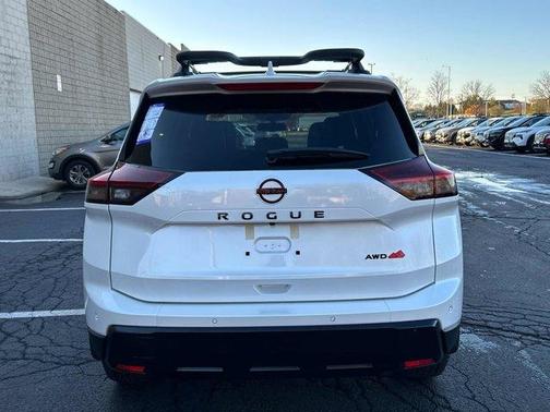 2025 Nissan Rogue Rock Creek