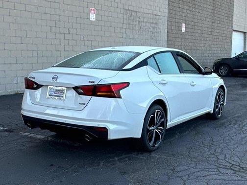 2025 Nissan Altima SR
