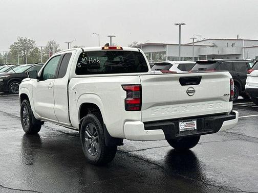 2025 Nissan Frontier SV