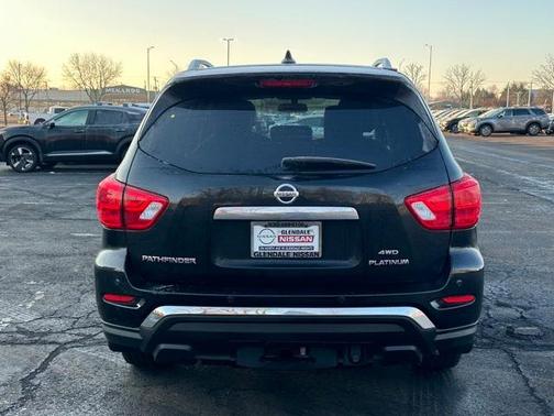 2019 Nissan Pathfinder Platinum