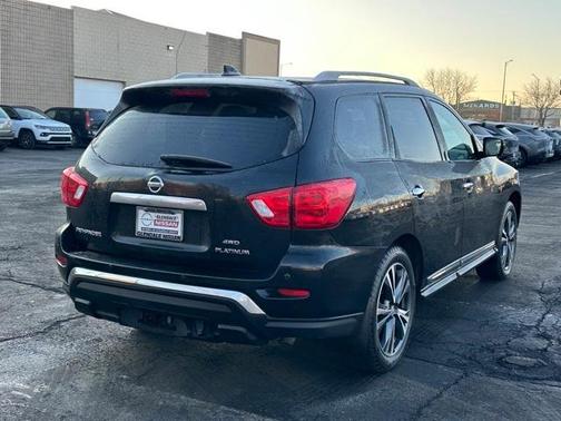 2019 Nissan Pathfinder Platinum